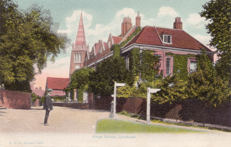 1438  -  Kings House, Lyndhurst